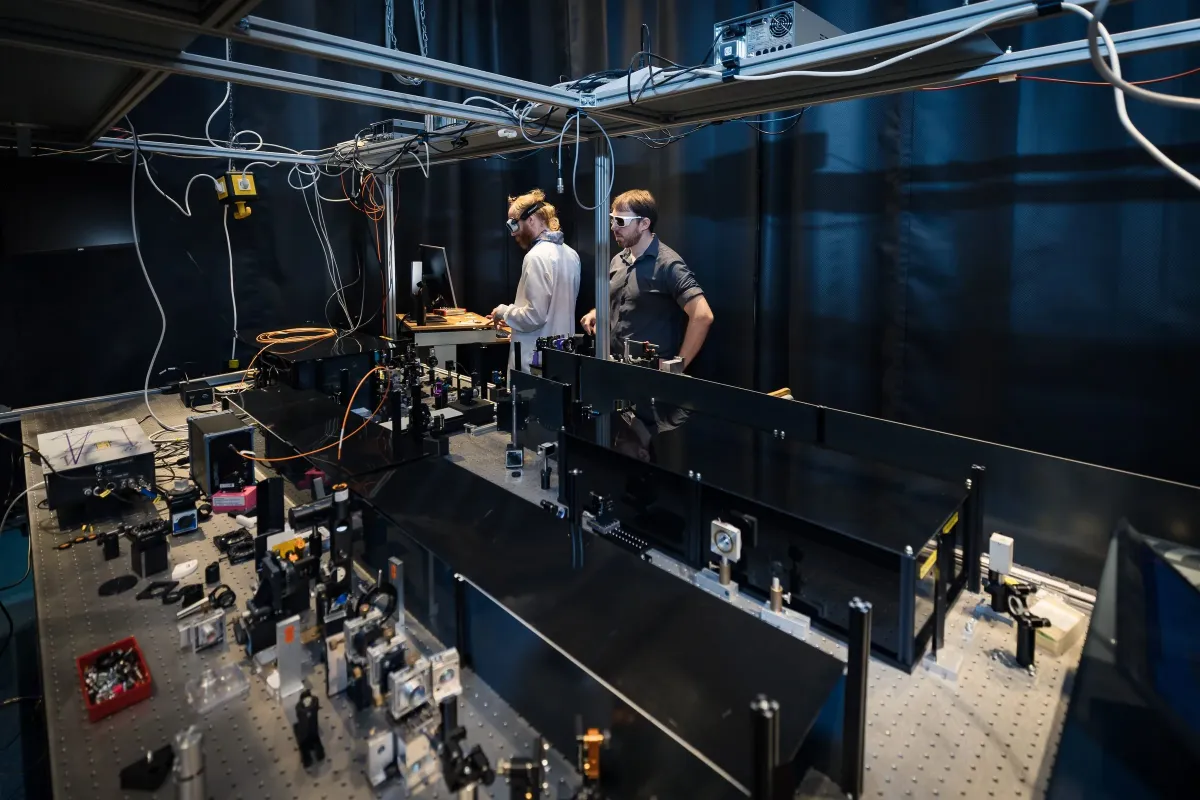 Ultrafast Spectroscopy Lab