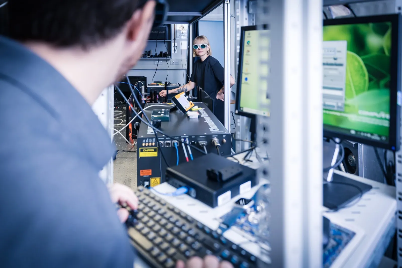Measurement at one of our ultrafast spectroscopy setups